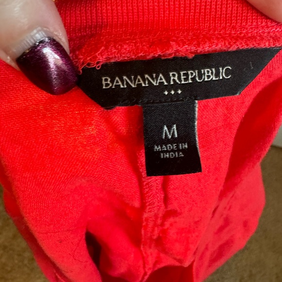 ❣️3 for $15 🛍️ Bright red Banana Republic top with pockets! Size Medium - Picture 5 of 5